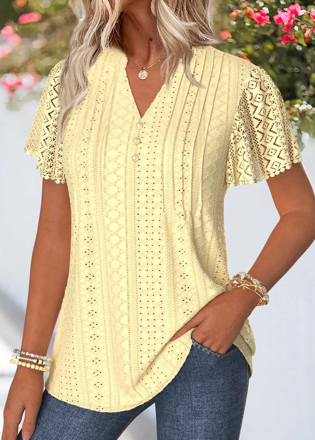 Light Yellow Curved Hem Short Sleeve T Shirt