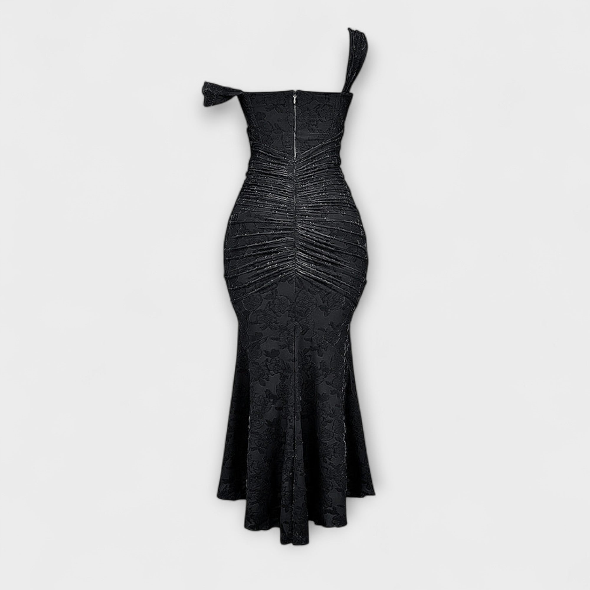 Renske – Long Dress with Elegant and Refined Corset