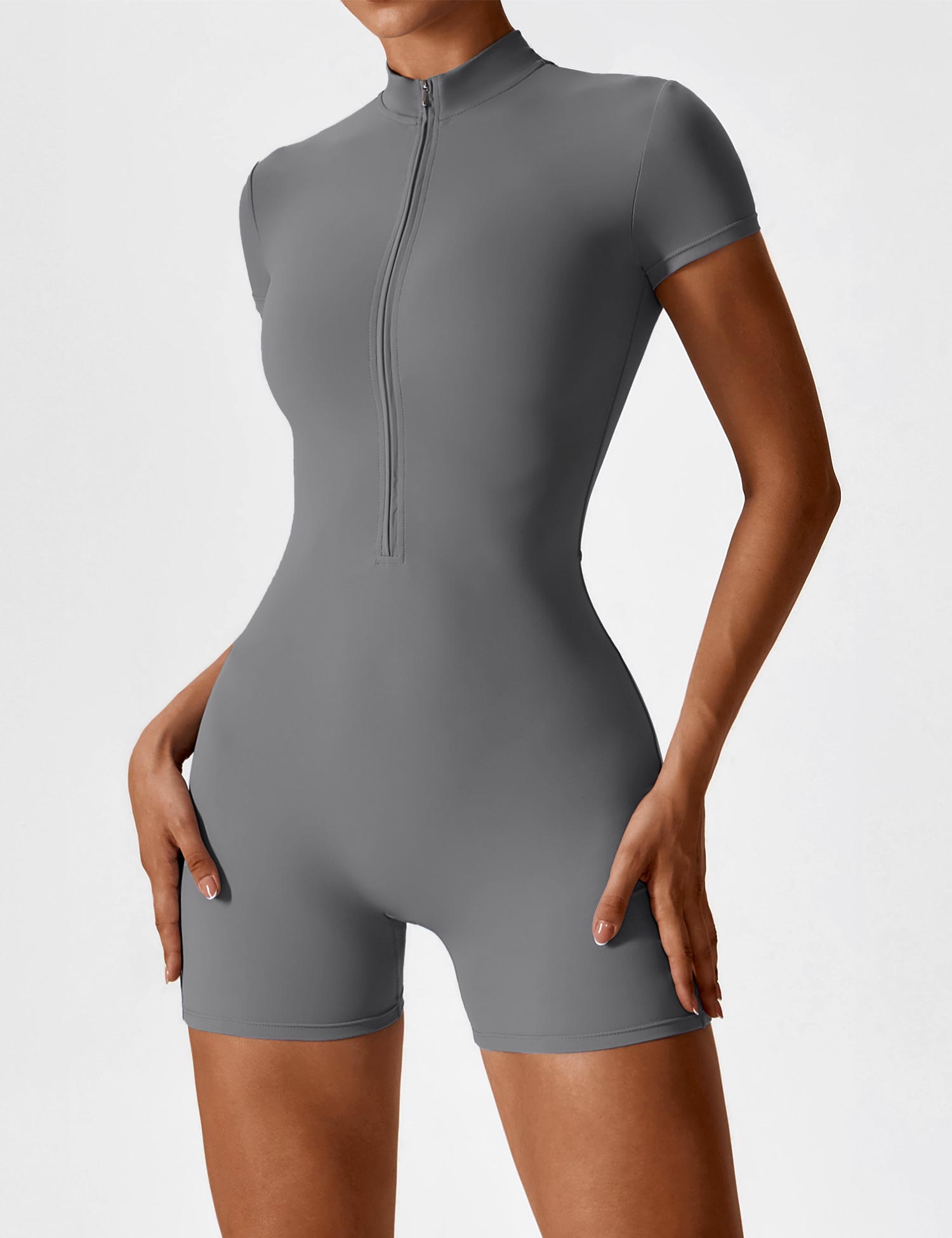 Velouré Short Sleeve Zipper Romper