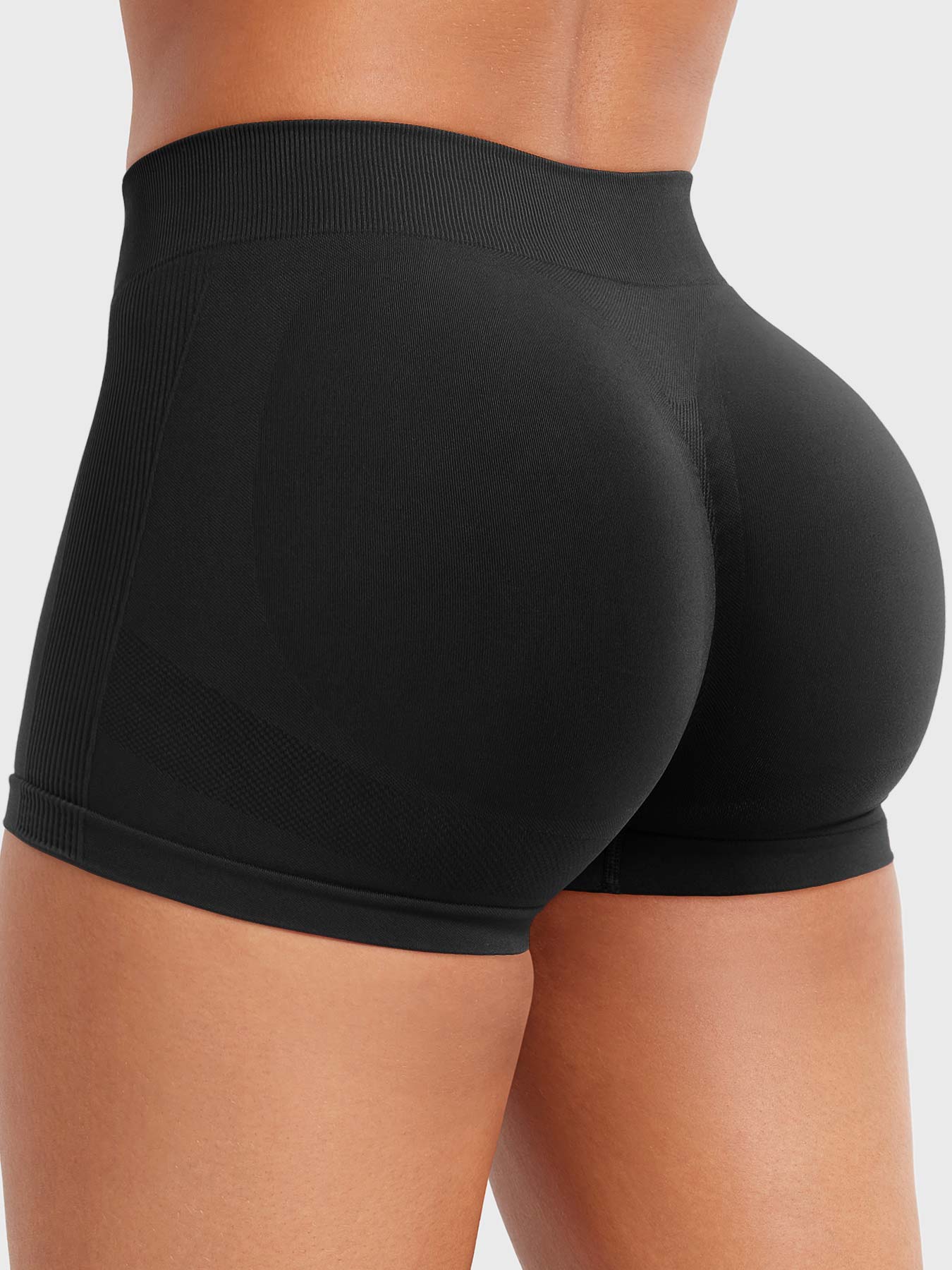 Velouré Myina 2.5" Low Rise Shorts