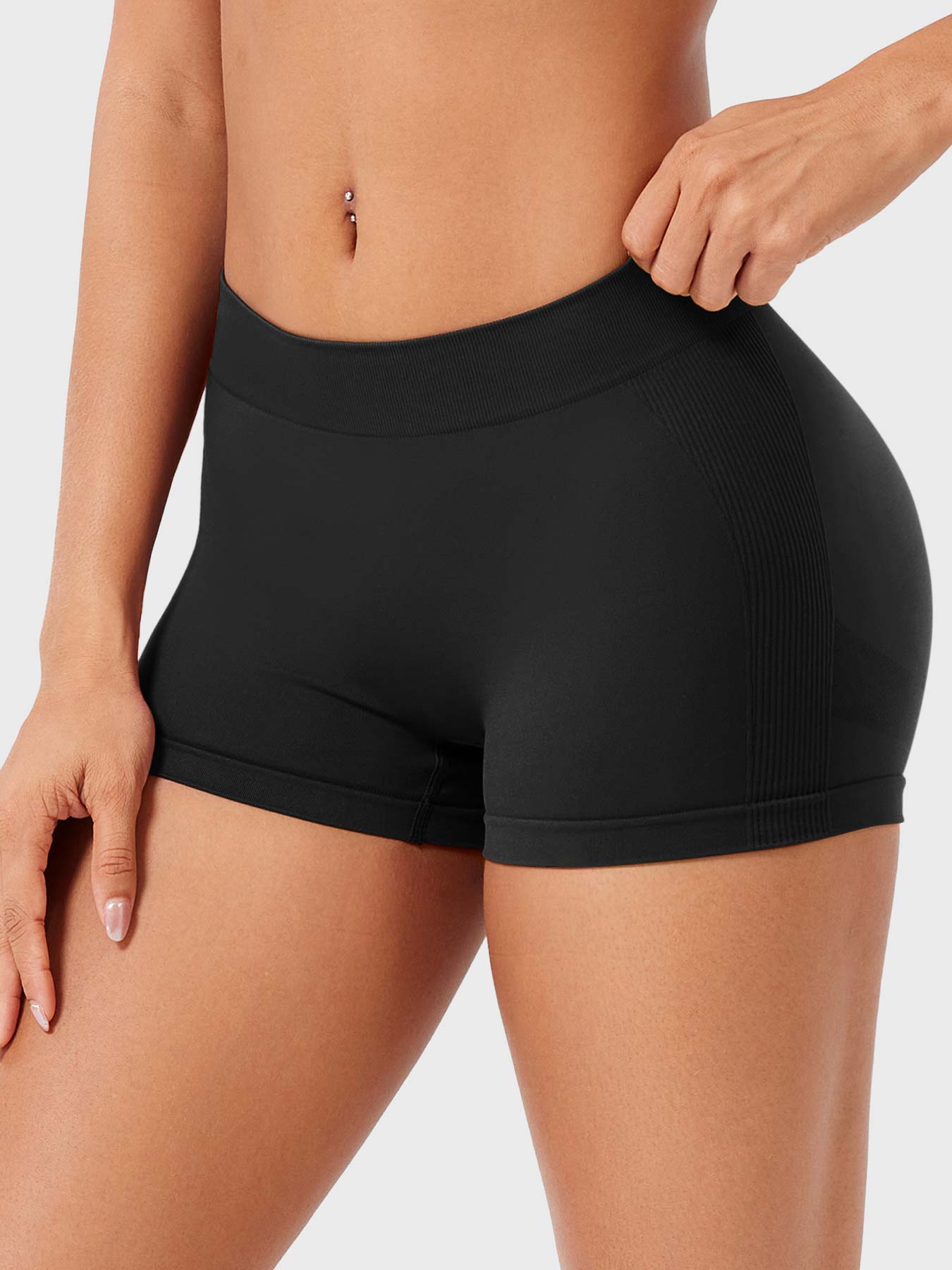 Velouré Myina 2.5" Low Rise Shorts