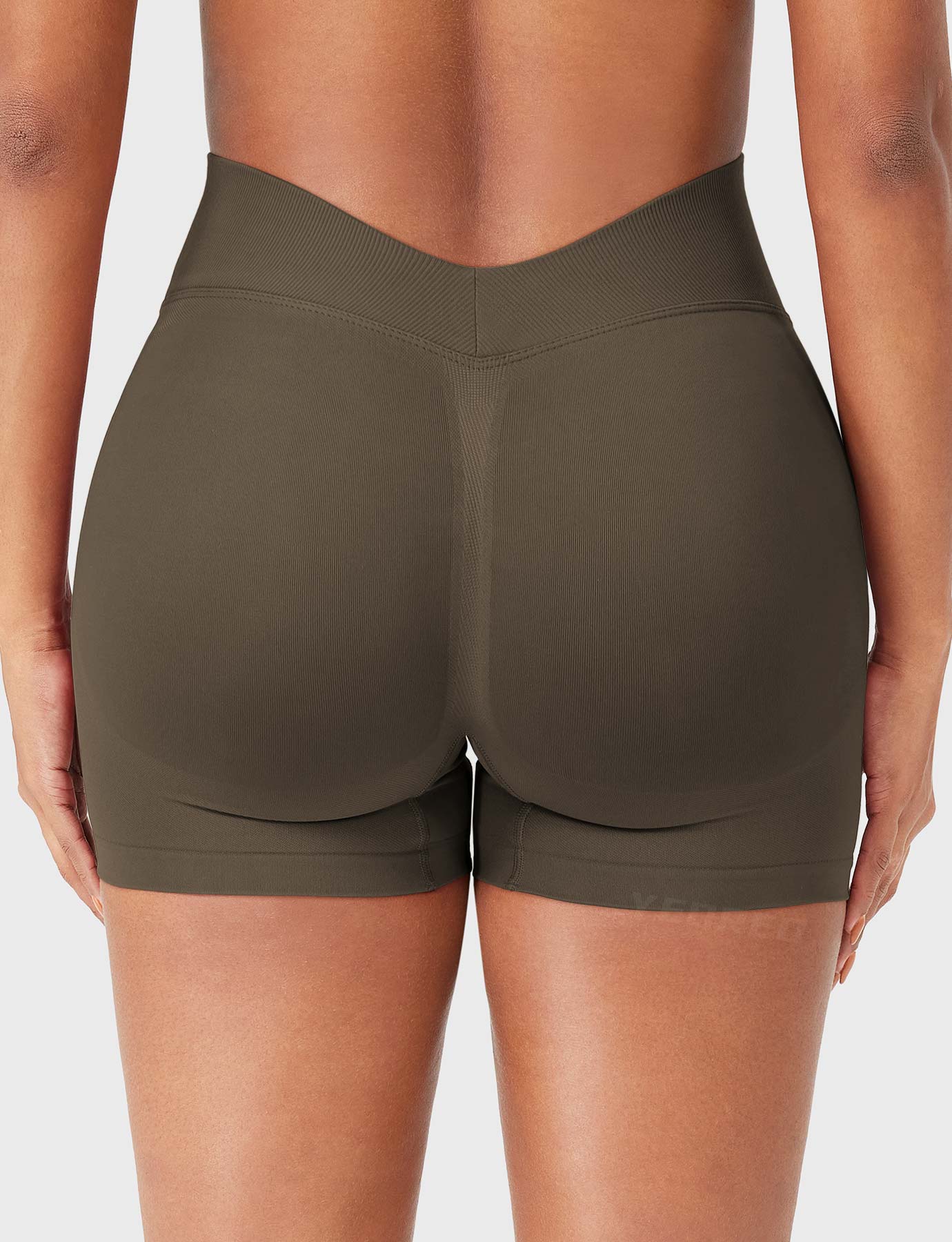 Velouré SoftHue 3.6" V-back Seamless Shorts