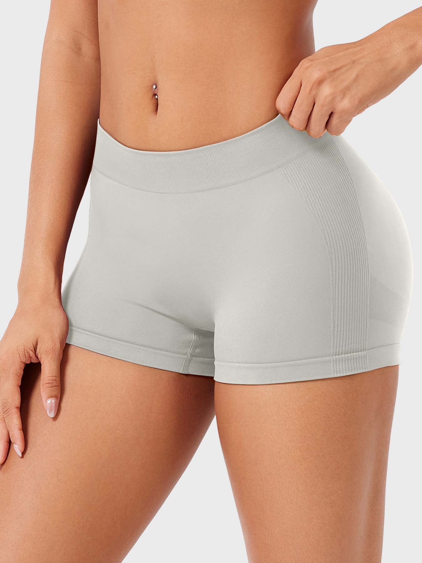 Velouré Myina 2.5" Low Rise Shorts