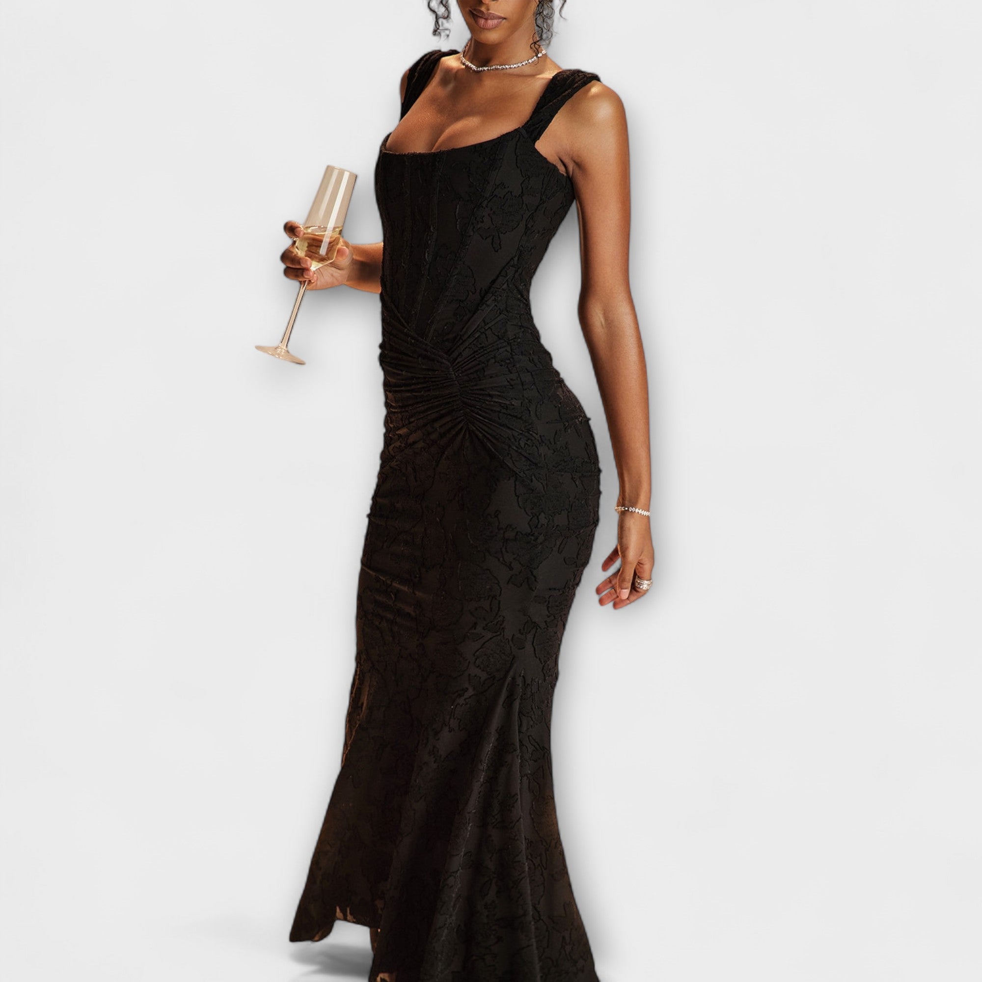 Renske – Long Dress with Elegant and Refined Corset