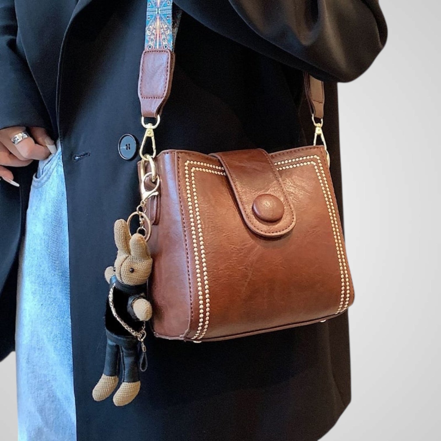 Urine | Retro Bag with Adjustable Wide Shoulder Strap
