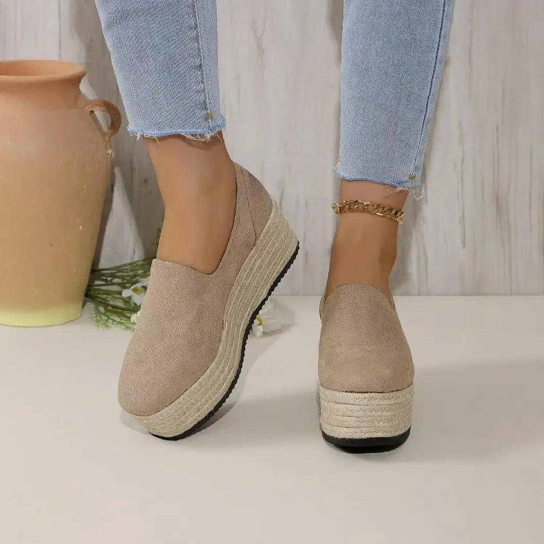 Ivy Manhattan | Unique Piece Platform