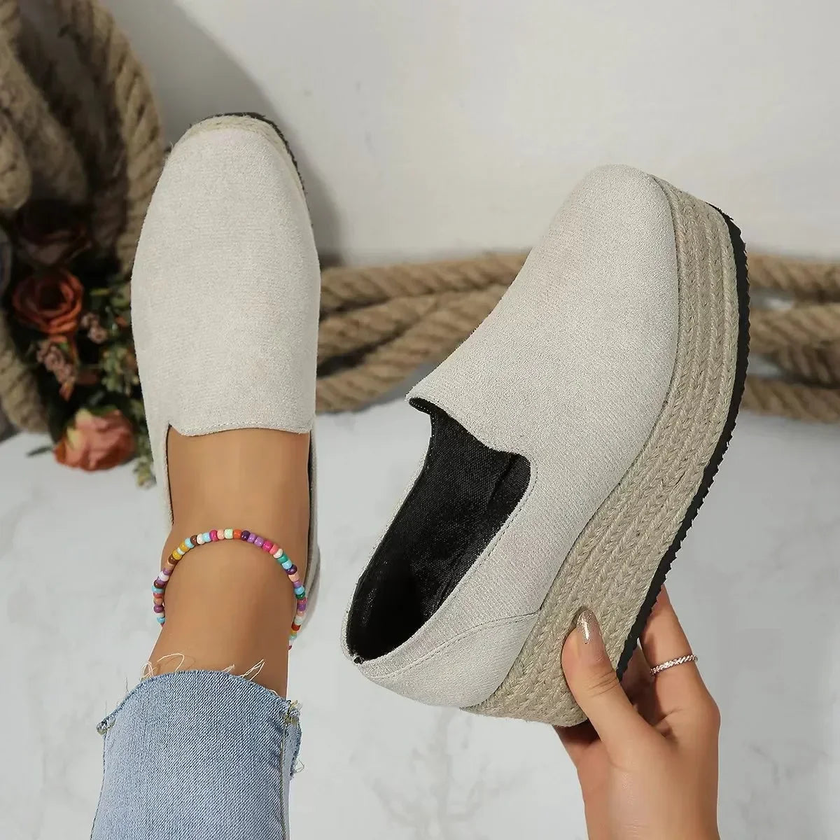 Ivy Manhattan | Unique Piece Platform