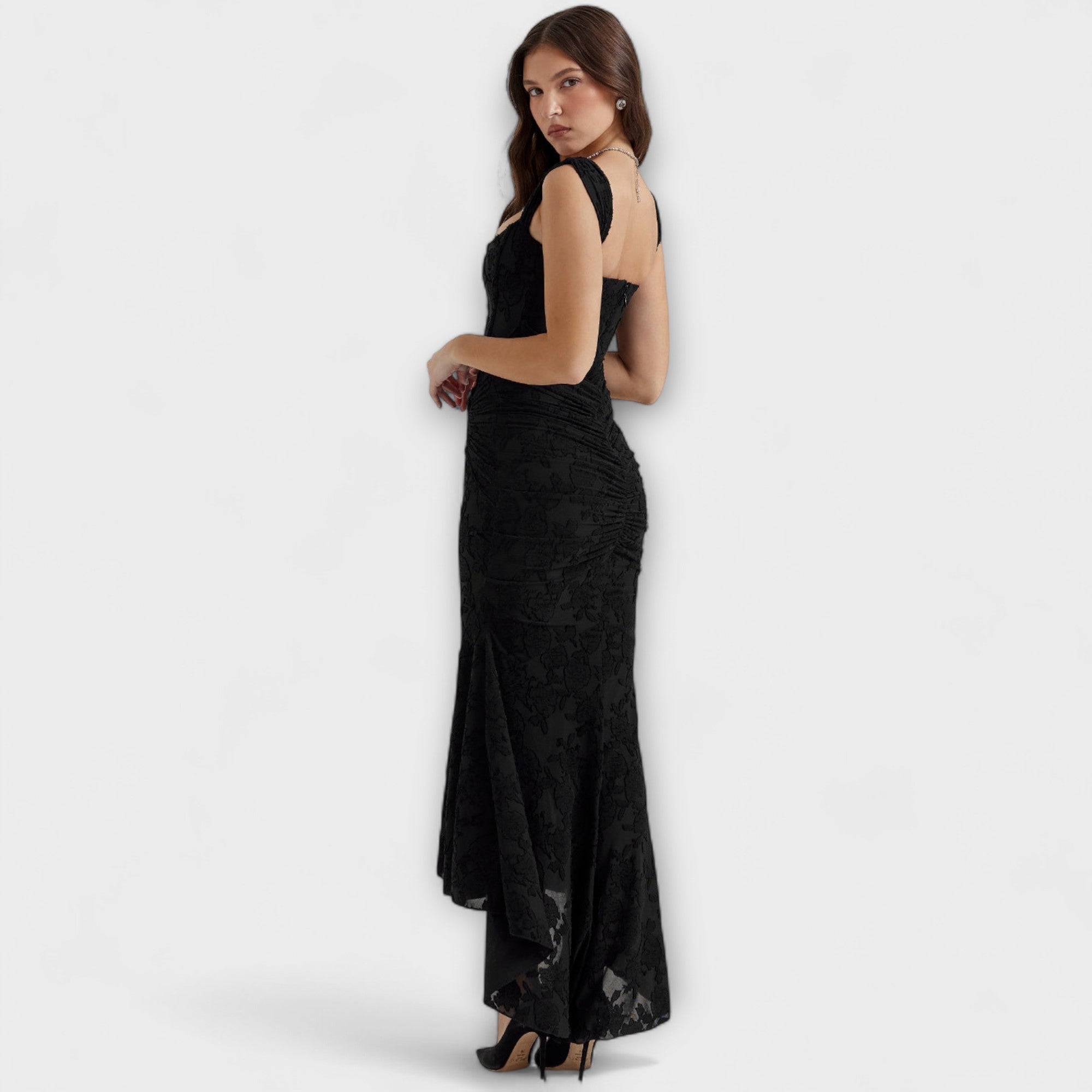 Renske – Long Dress with Elegant and Refined Corset