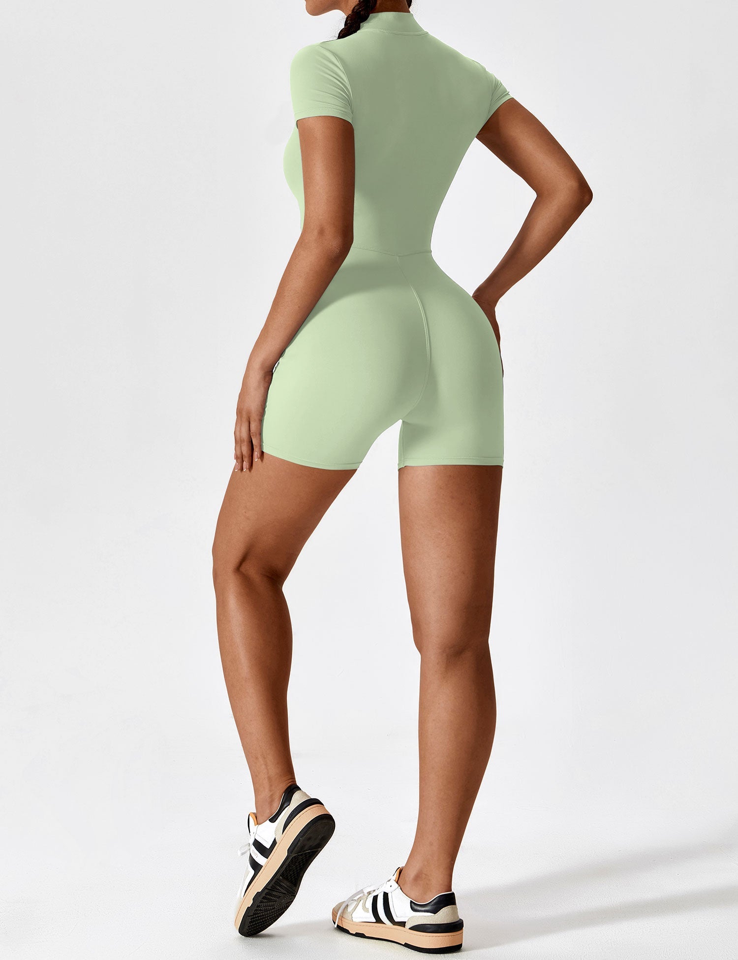 Velouré Short Sleeve Zipper Romper