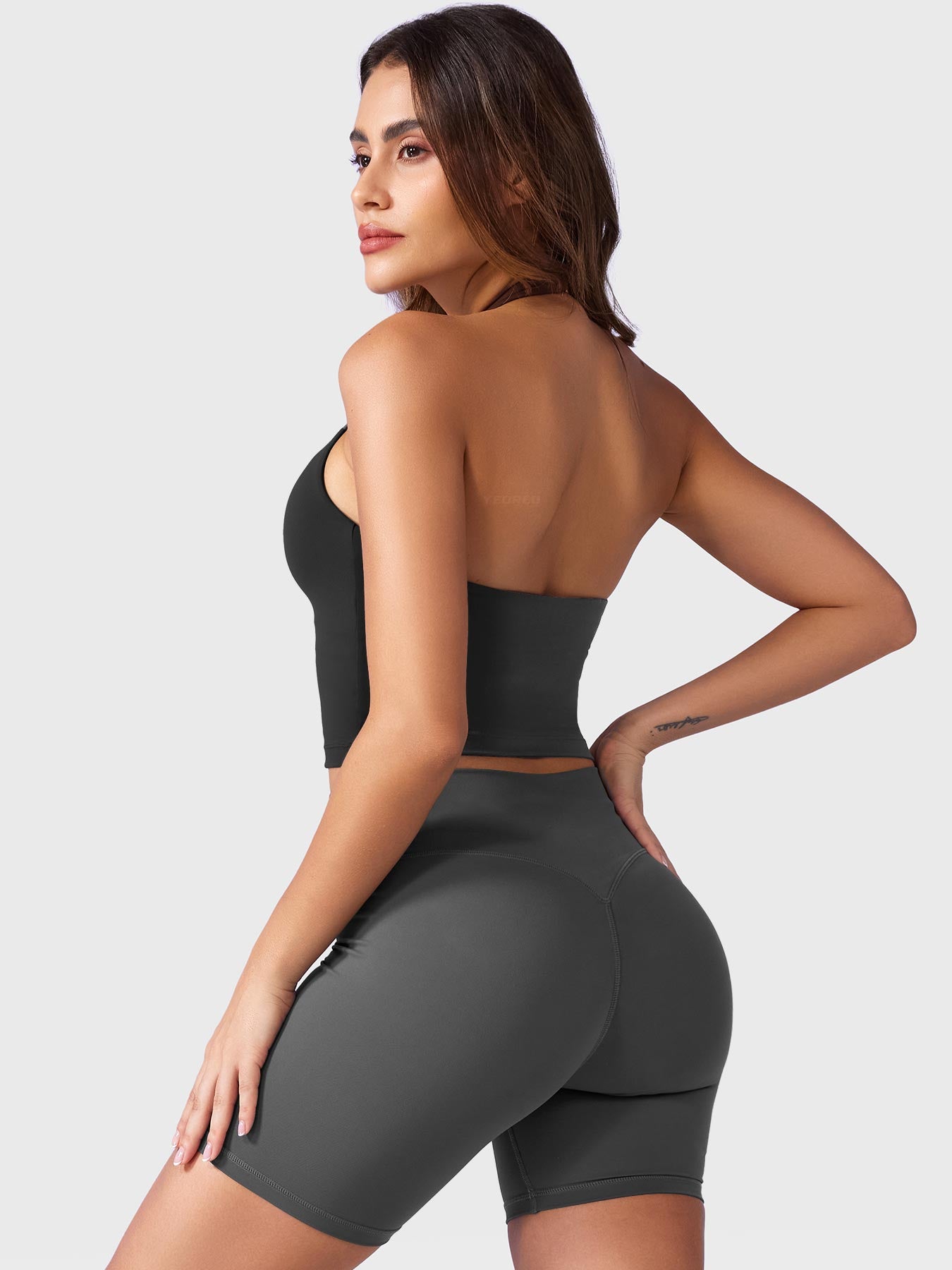 Velouré Hazel Halter Tank