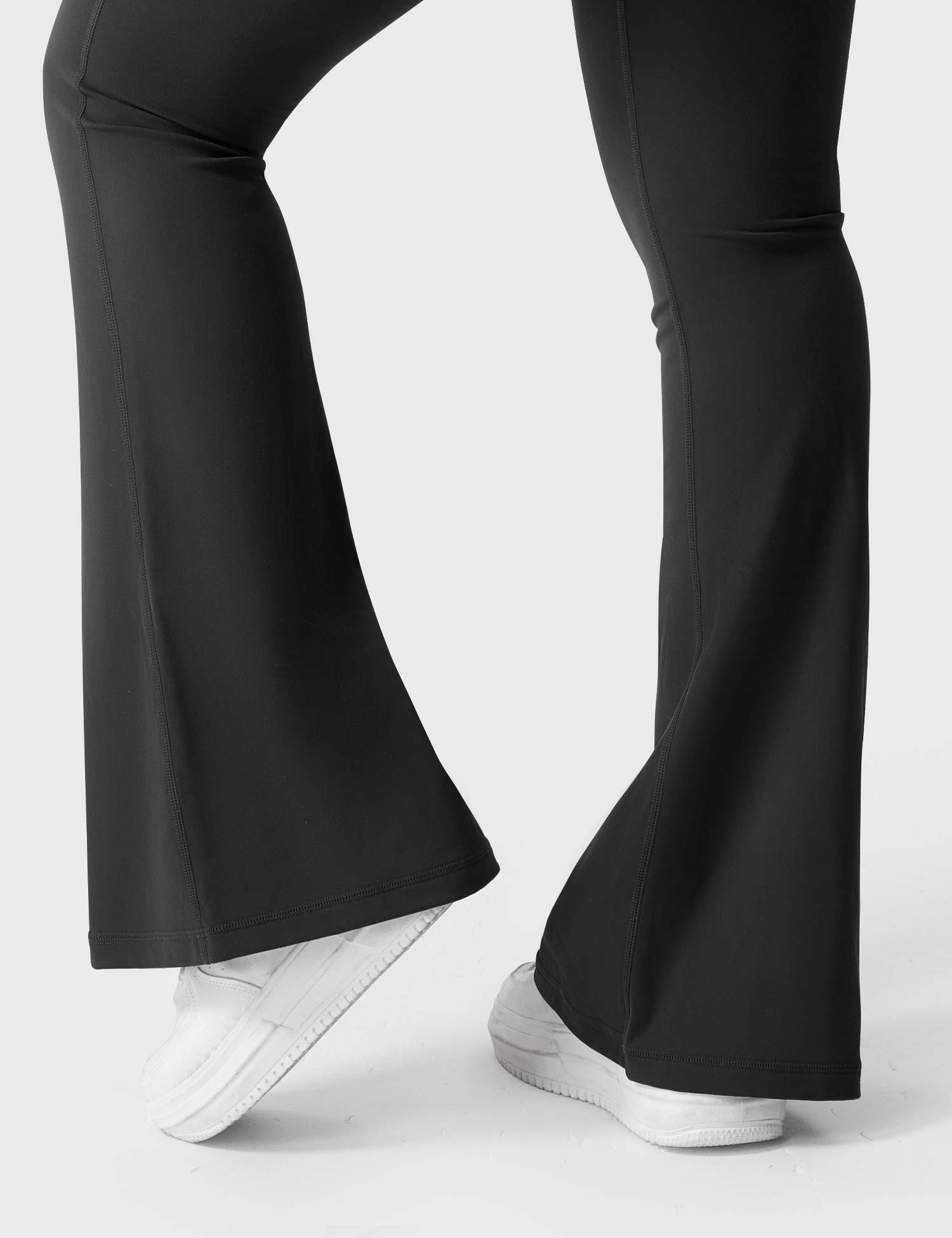 Velouré Brittany Flared Leggings with Pockets