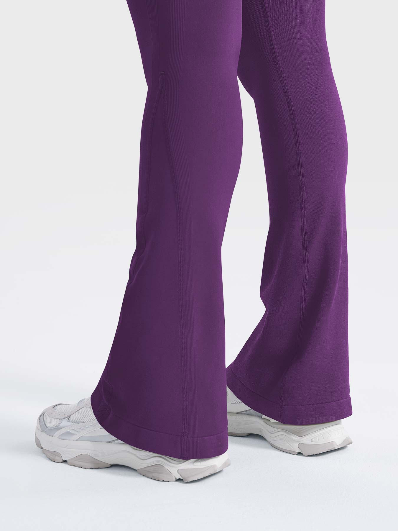 Velouré Lilliean 29.5" Mini Flare Leggings