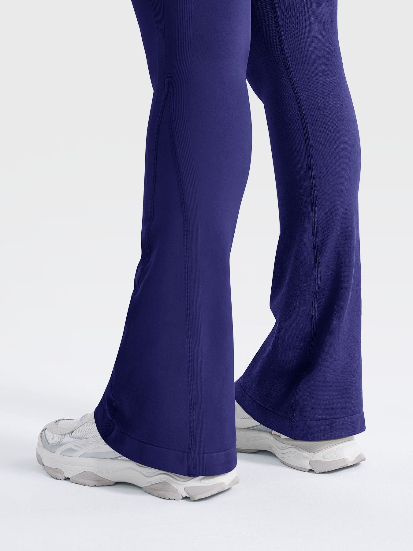 Velouré Lilliean 29.5" Mini Flare Leggings