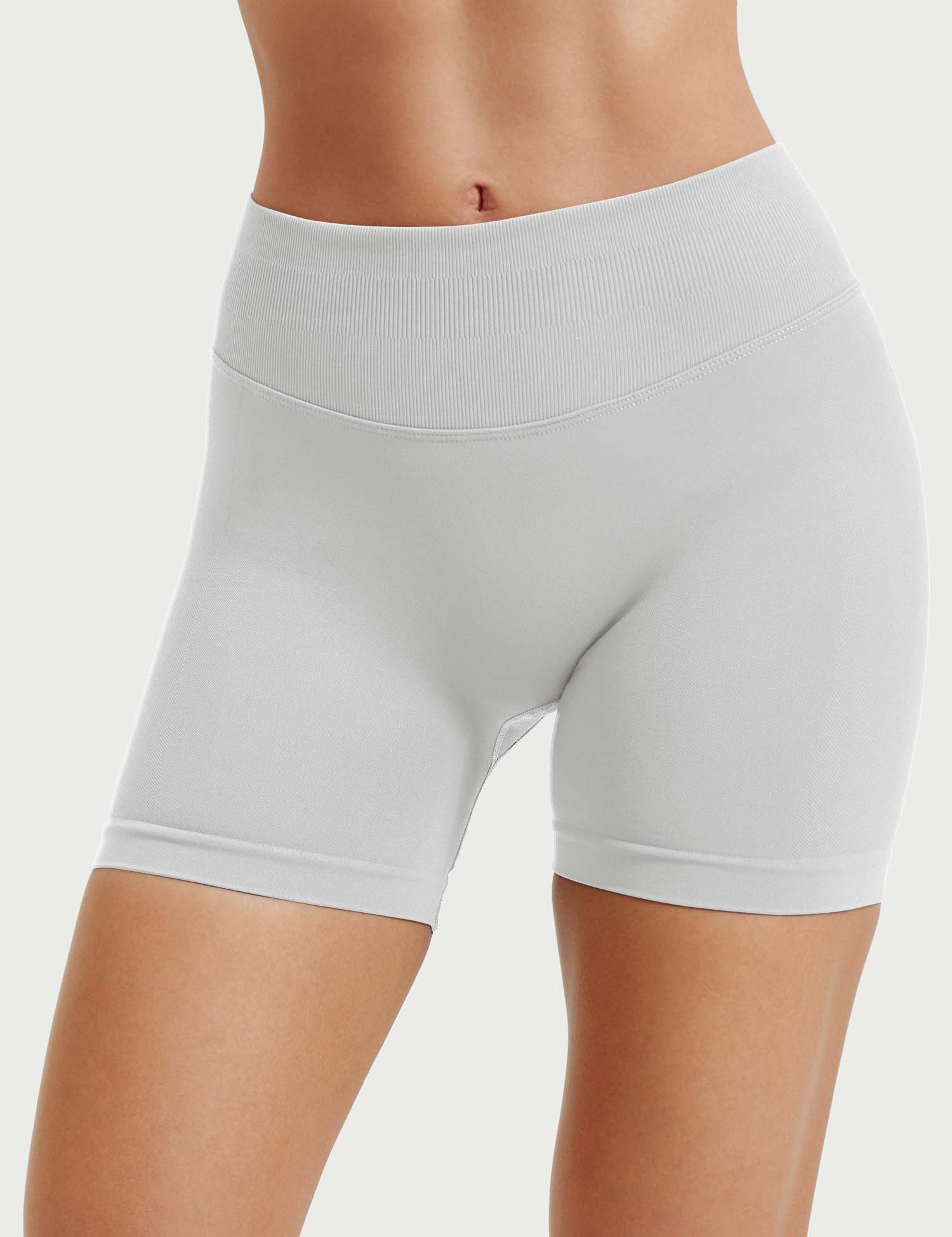 Velouré Eileen 4.5" SoftHue Shorts