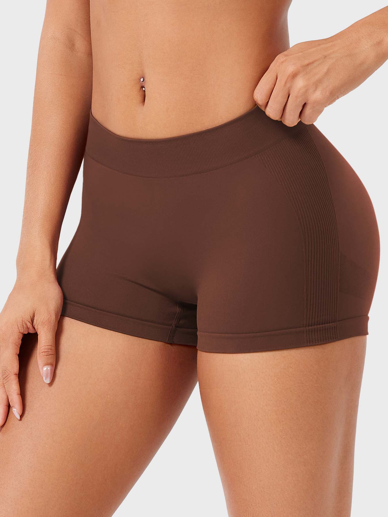 Velouré Myina 2.5" Low Rise Shorts